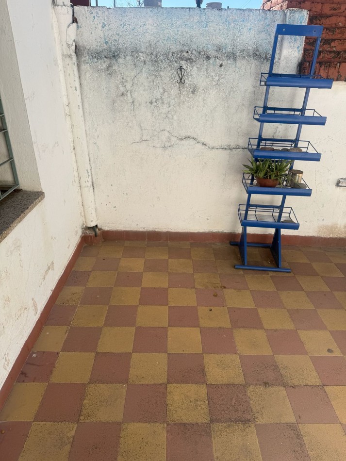 BARRIO MATIENZO, SE VENDE CASA CON MONOAMBIENTE A METROS DE RUTA 20