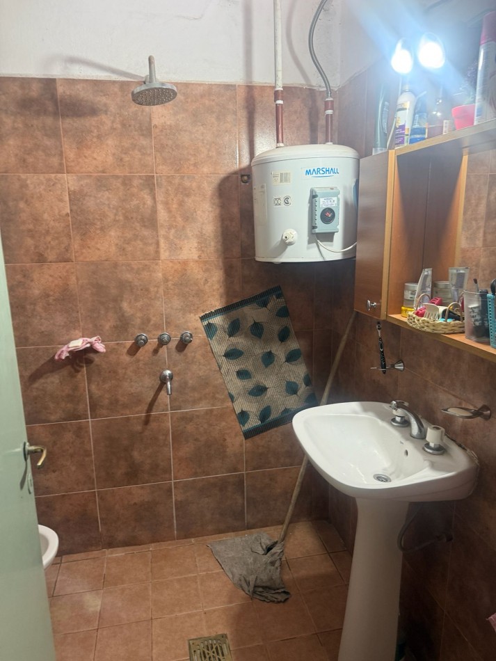 BARRIO MATIENZO, SE VENDE CASA CON MONOAMBIENTE A METROS DE RUTA 20