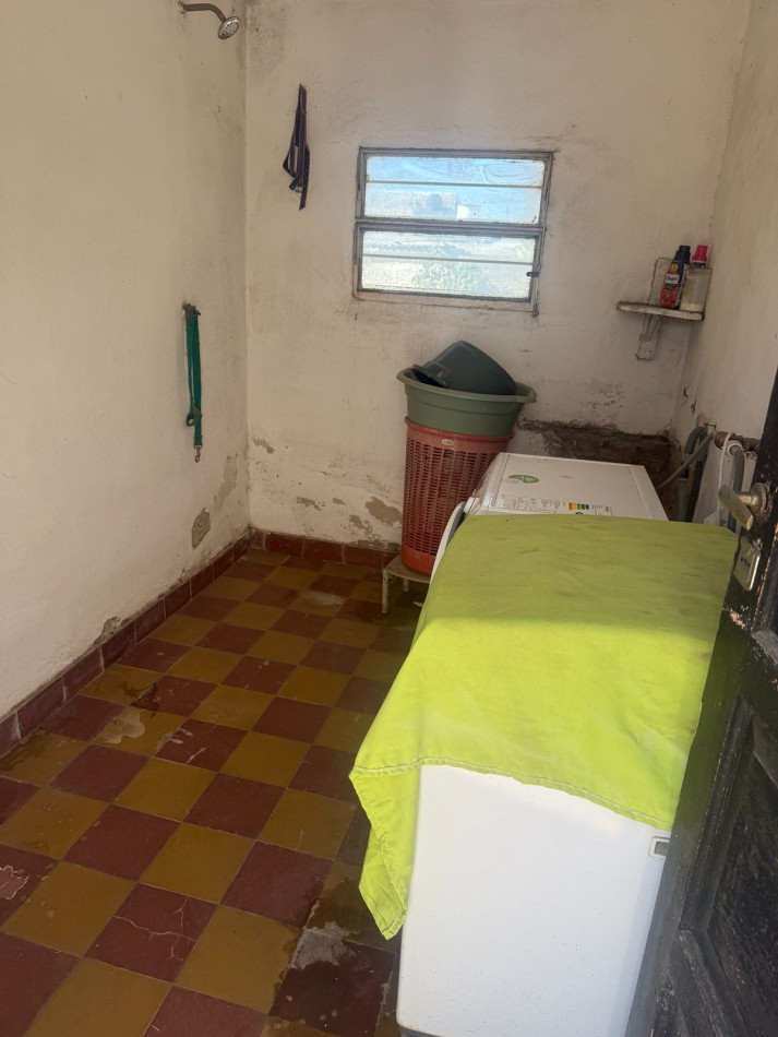 BARRIO MATIENZO, SE VENDE CASA CON MONOAMBIENTE A METROS DE RUTA 20