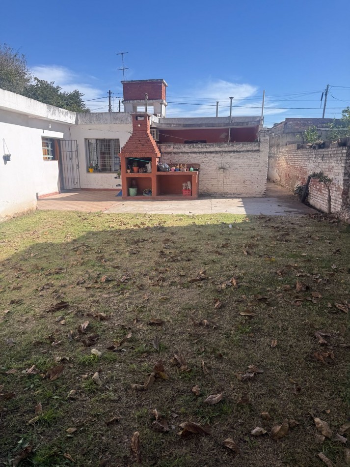 BARRIO MATIENZO, SE VENDE CASA CON MONOAMBIENTE A METROS DE RUTA 20