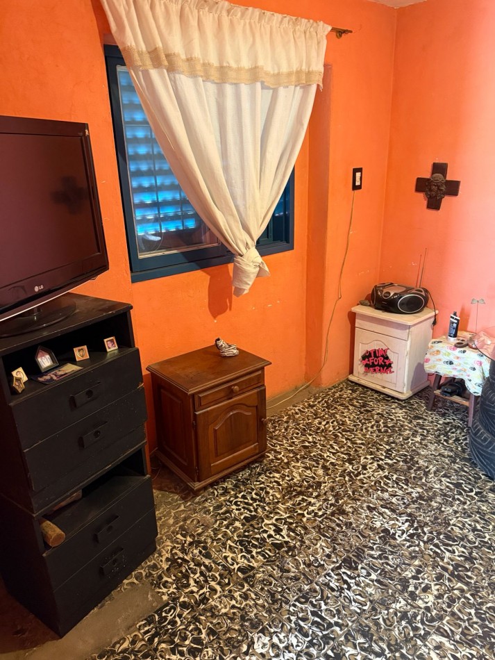 BARRIO MATIENZO, SE VENDE CASA CON MONOAMBIENTE A METROS DE RUTA 20