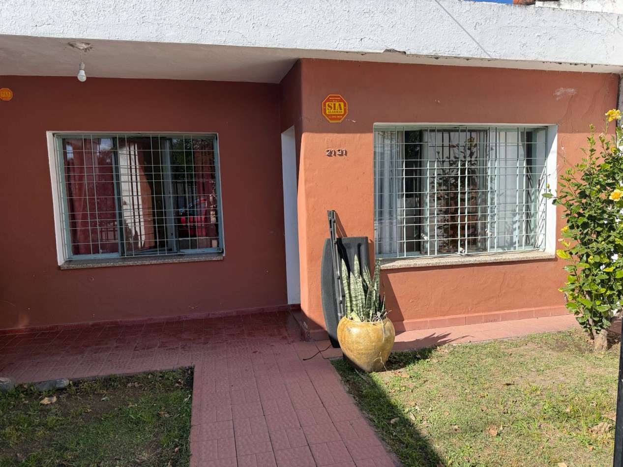 BARRIO MATIENZO, SE VENDE CASA CON MONOAMBIENTE A METROS DE RUTA 20