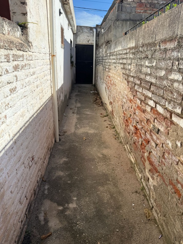 BARRIO MATIENZO, SE VENDE CASA CON MONOAMBIENTE A METROS DE RUTA 20