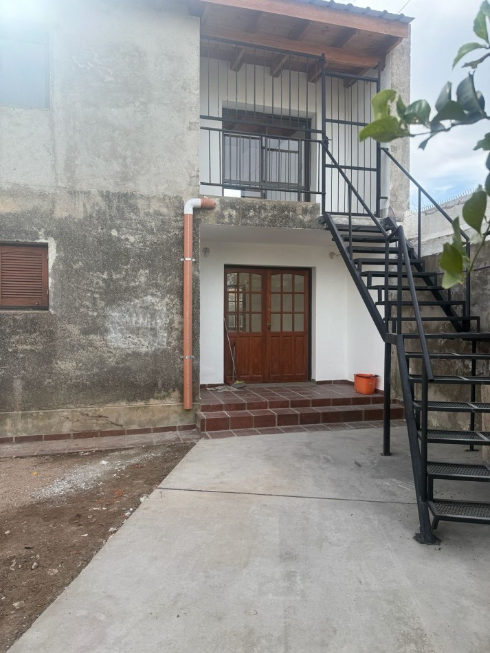 SE ALQUILA DEPARTAMENTO INTERNO EN BARRIO PARQUE CAPITAL, PLANTA ALTA