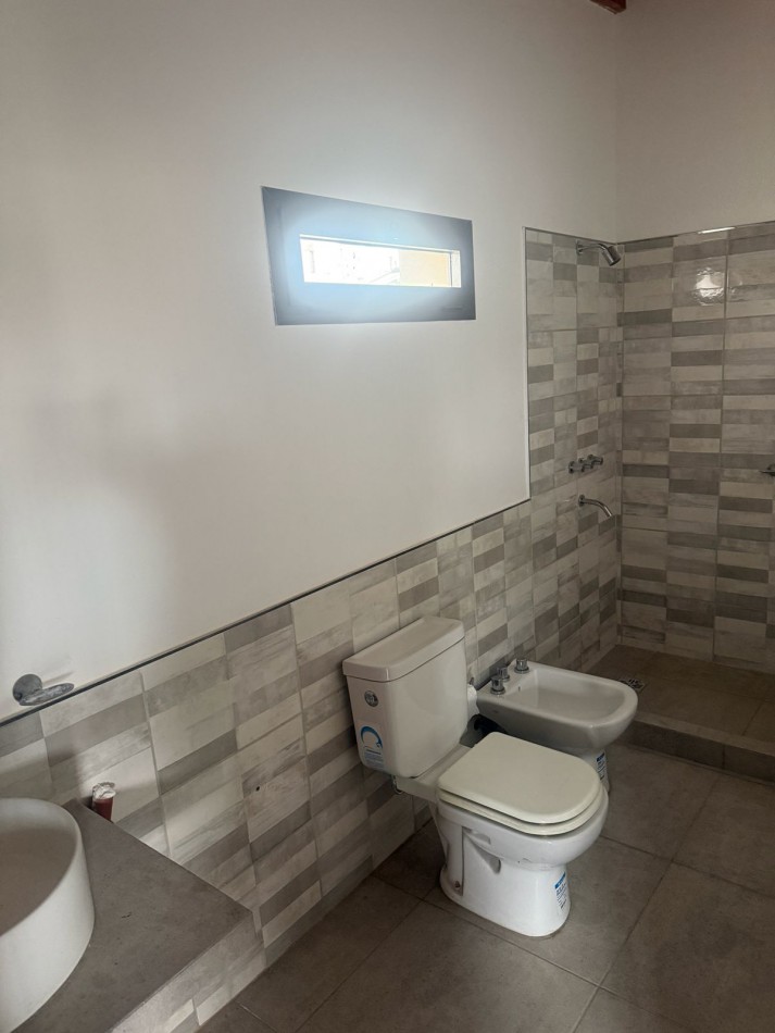 SE ALQUILA DEPARTAMENTO INTERNO EN BARRIO PARQUE CAPITAL, PLANTA ALTA