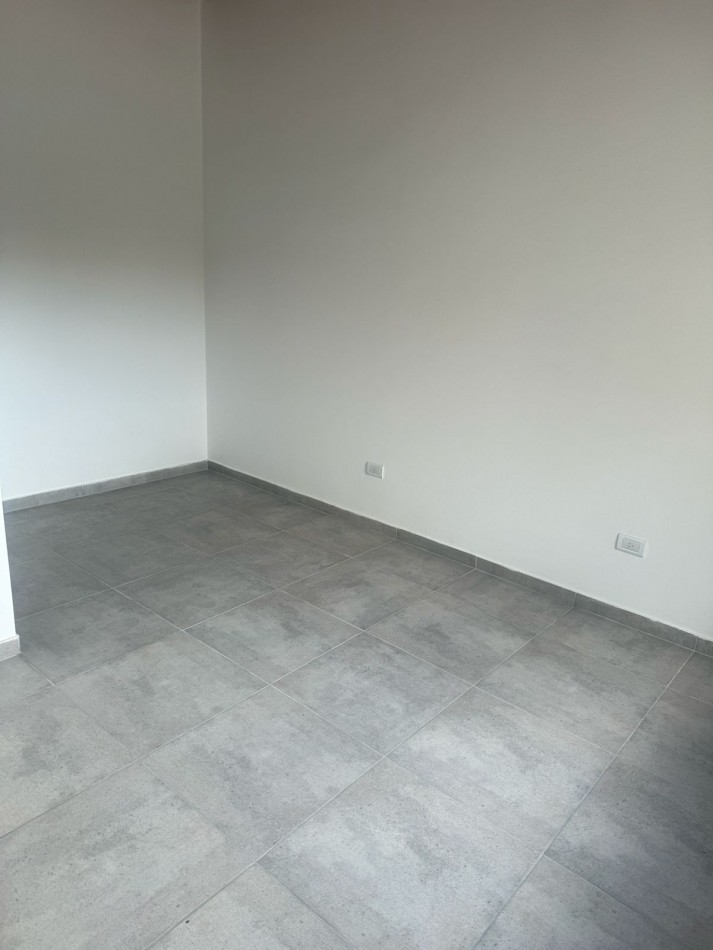SE ALQUILA DEPARTAMENTO INTERNO EN BARRIO PARQUE CAPITAL, PLANTA ALTA