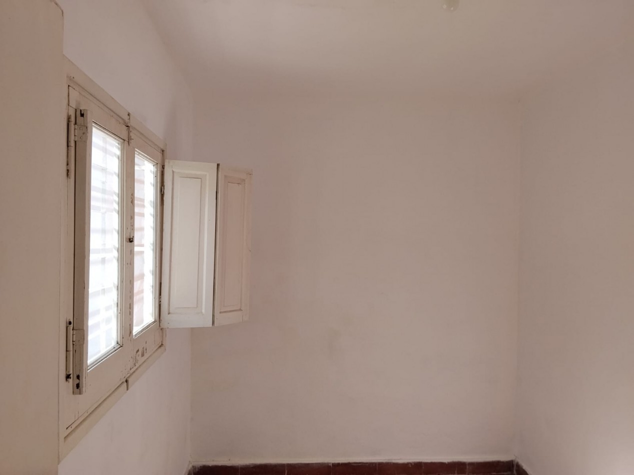 ROSEDAL SE VENDE DEPARTAMENTO PH AMPLIO A METROS DE RUTA 20