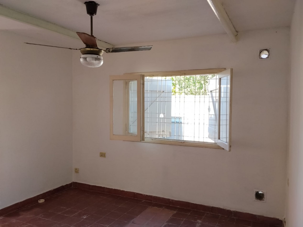 ROSEDAL SE VENDE DEPARTAMENTO PH AMPLIO A METROS DE RUTA 20