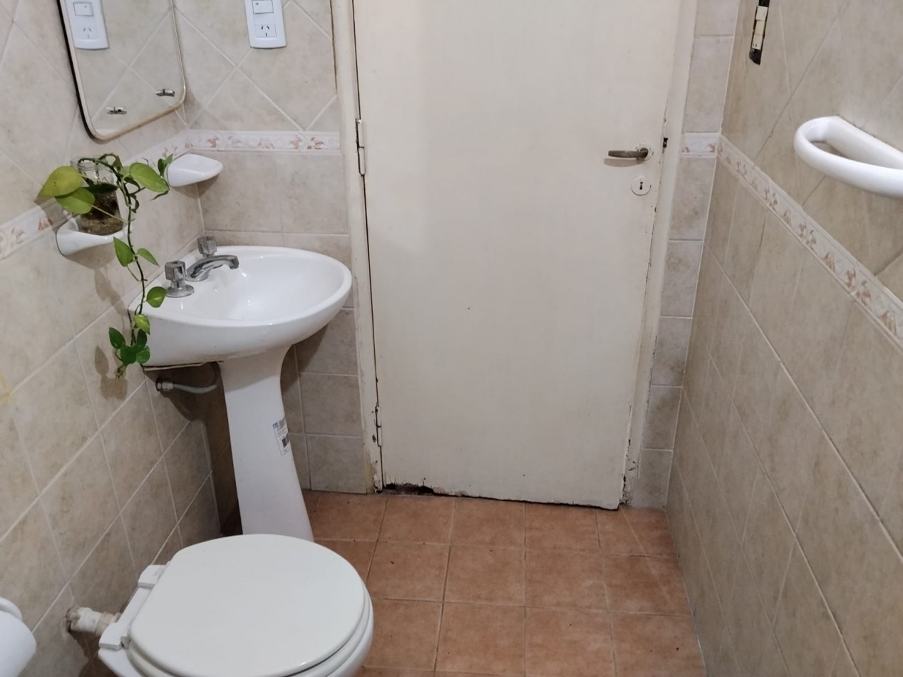 ROSEDAL SE VENDE DEPARTAMENTO PH AMPLIO A METROS DE RUTA 20