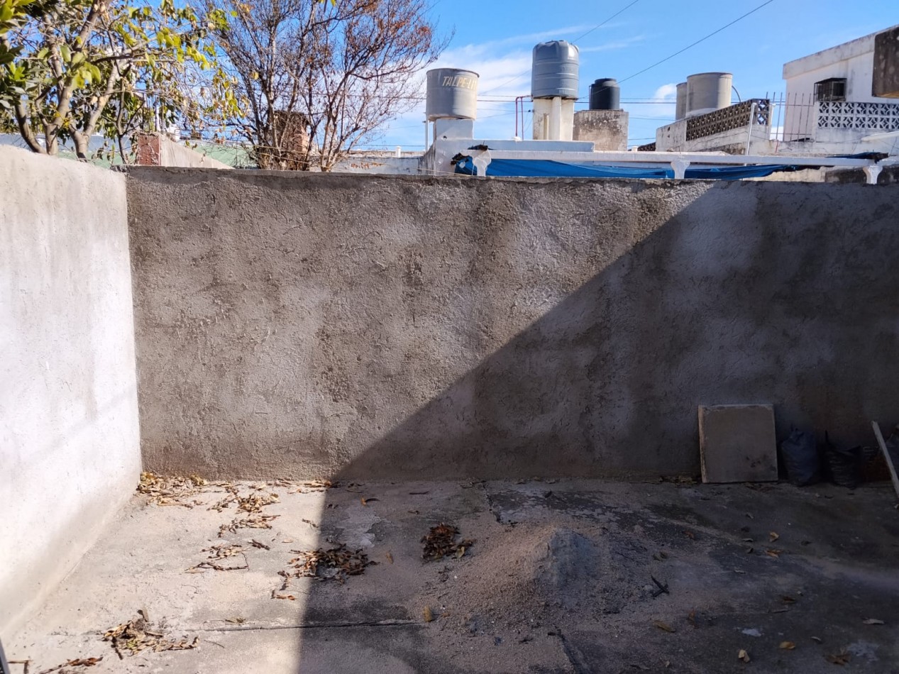 ROSEDAL SE VENDE DEPARTAMENTO PH AMPLIO A METROS DE RUTA 20