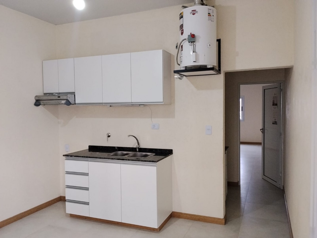 BARRIO ESTACION FLORES, SE ALQUILA DEPARTAMENTO NUEVO A ESTRENAR EN PLANTA ALTA