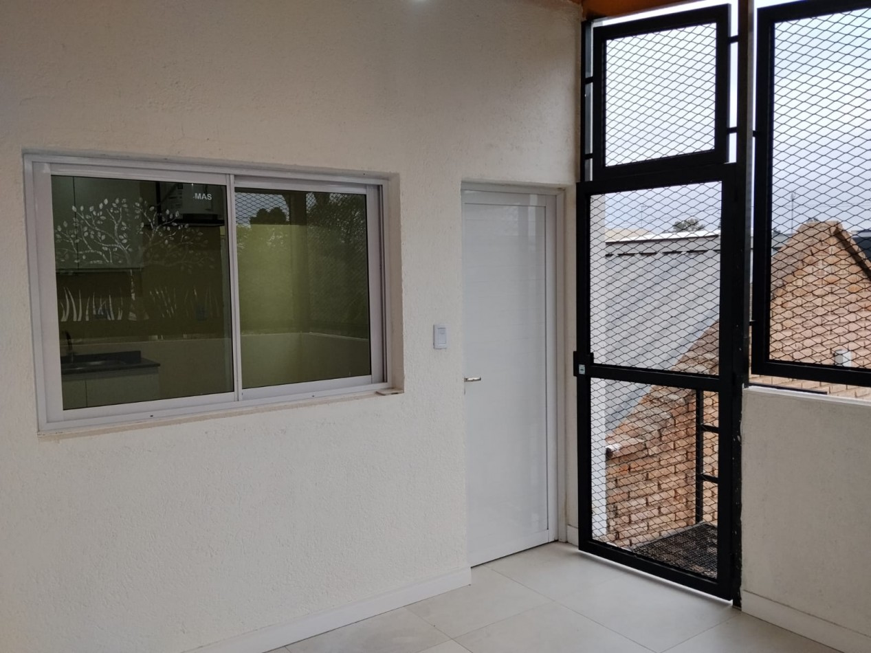 BARRIO ESTACION FLORES, SE ALQUILA DEPARTAMENTO NUEVO A ESTRENAR EN PLANTA ALTA