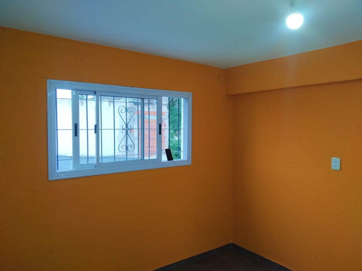 Bo Villa union departamento planta alta, con ingreso compartido.-