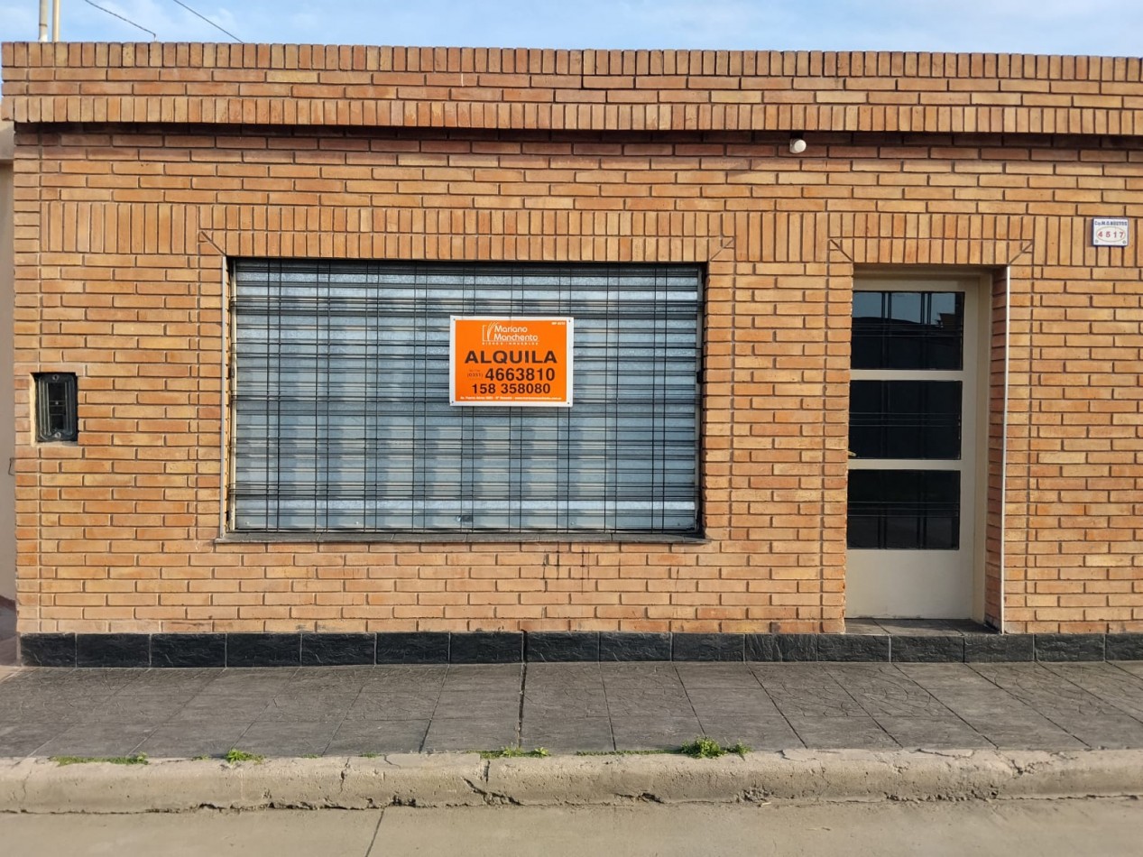 BARRIO VILLA ADELA, SE ALQUILA IMPECABLE LOCAL COMERCIAL