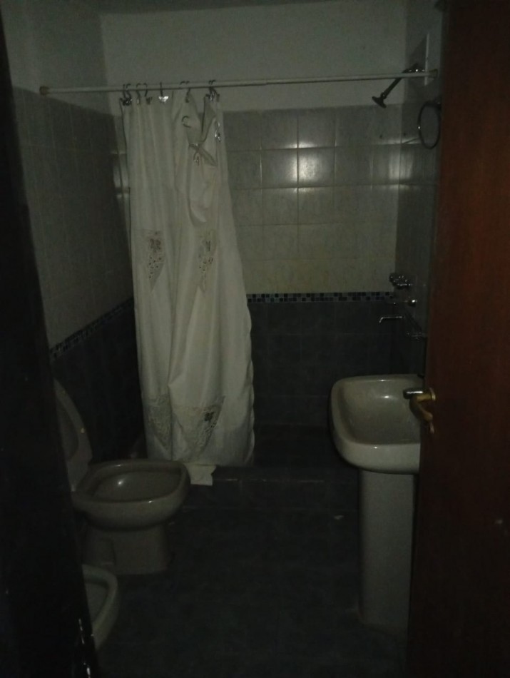 BARRIO OBSERVATORIO, SE VENDE PROPIEDAD POR POSIBILIDAD DE EMPRENDIMIENTO O VIVIENDA PROPIA 
