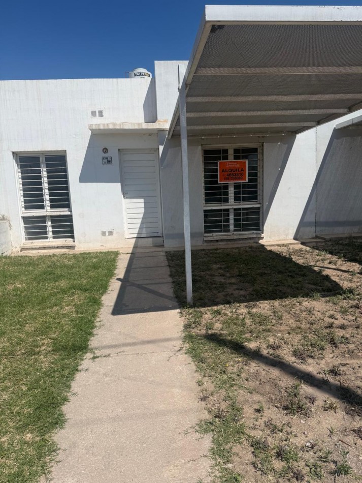 BARRIO UNIVERSITARIO DE HORIZONTE II, SE ALQUILA VIVIENDA
