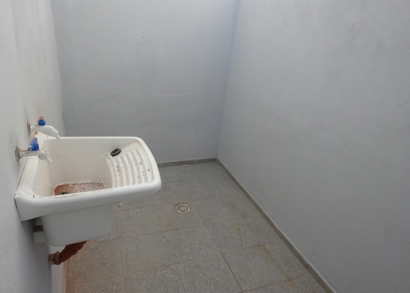 ALTO ALBERDI, Departamento externo.- 