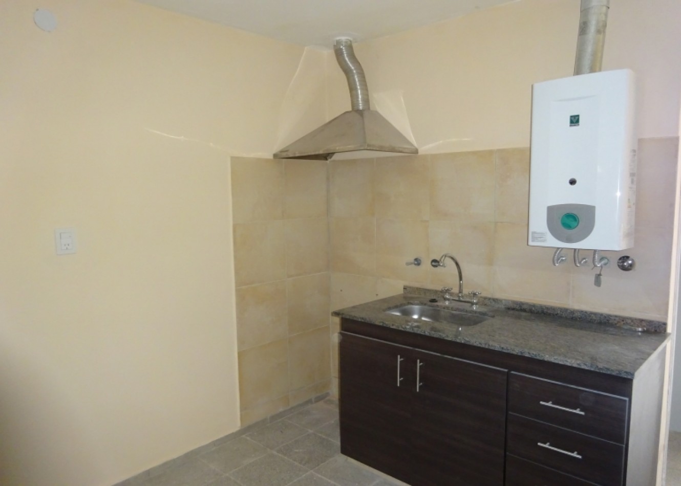 ALTO ALBERDI, Departamento externo.- 