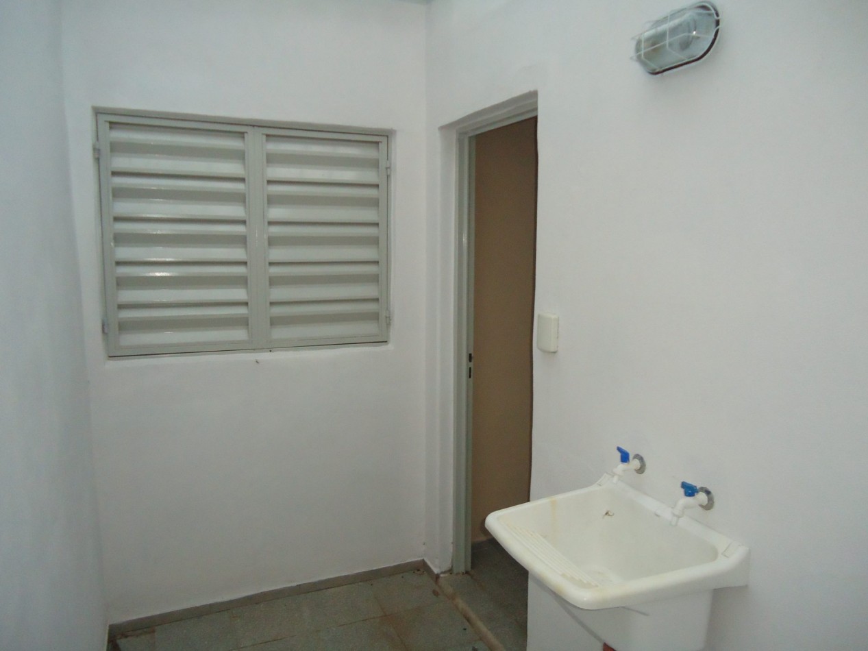 ALTO ALBERDI, Departamento externo.- 