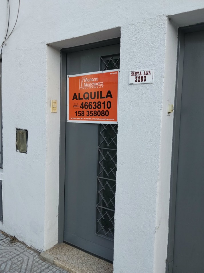Los platanos, impecable departamento planta alta.- 