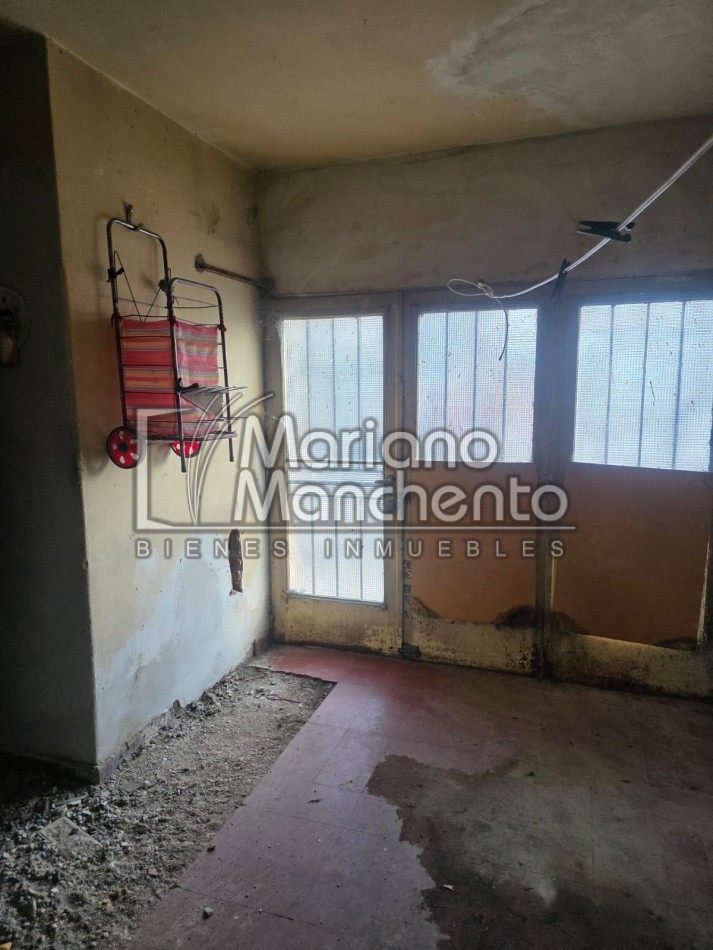 BARRIO SAN RAFAEL, SE VENDE CASA CON LOCAL COMERCIAL