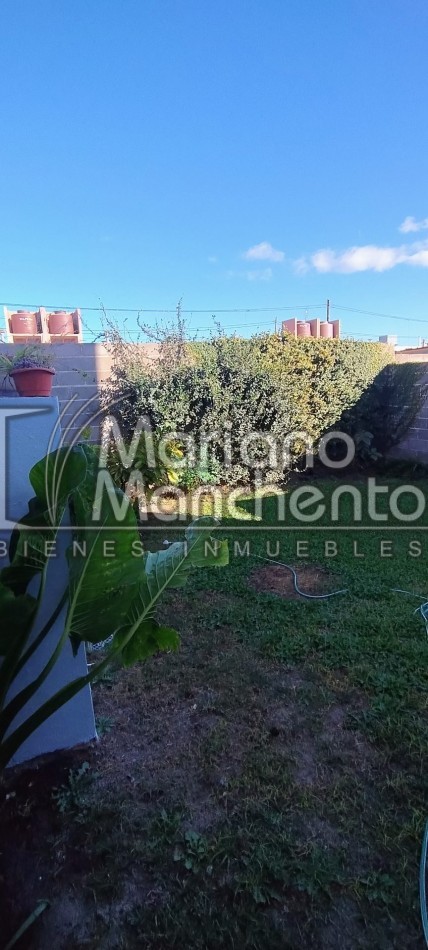 BARRIO UNIVERSITARIO DE HORIZONTE PRIMERA ETAPA, SE VENDE MODERNA CASA DE DISEÑO EN TRES PLANTAS