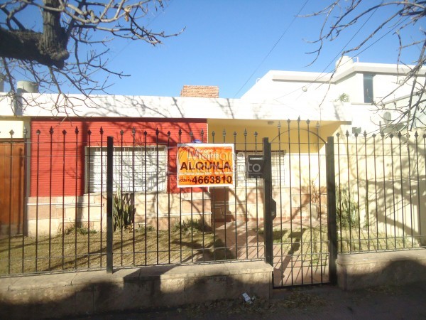 Bo Los naranjos, oportunidad zona colegio Loreto. ( FINES DE OCTUBRE LA DISPONIBILIDAD) 