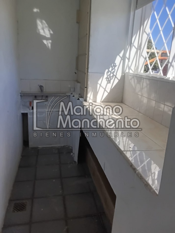 BARRIO LOS PLATANOS, DEPARTAMENTO EN PLANTA ALTA PARA ALQUILAR
