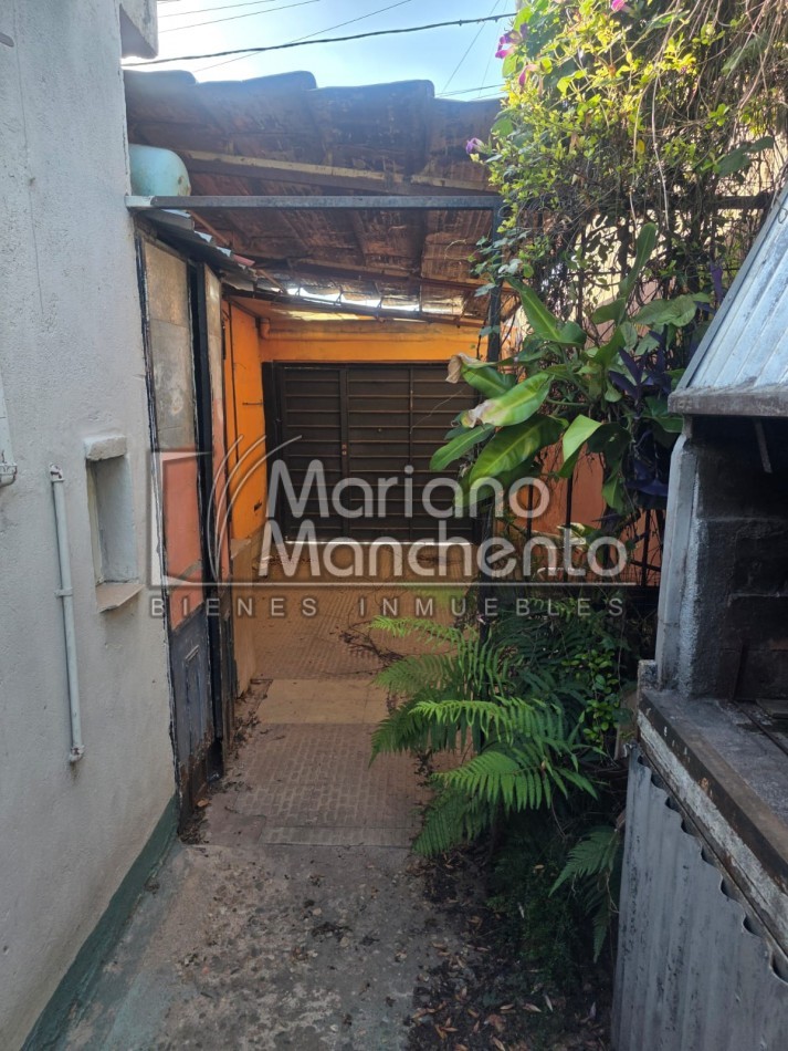 BARRIO SAN RAFAEL, SE VENDE CASA CON LOCAL COMERCIAL