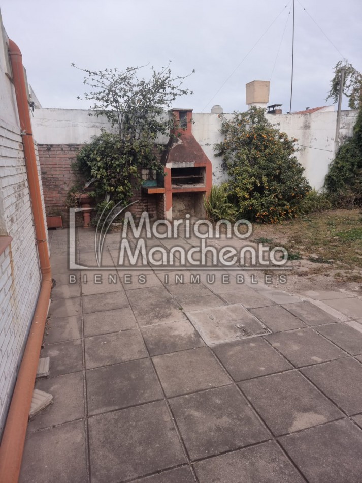 BARRIO LOS NARANJOS, CASA PARA LA VENTA 