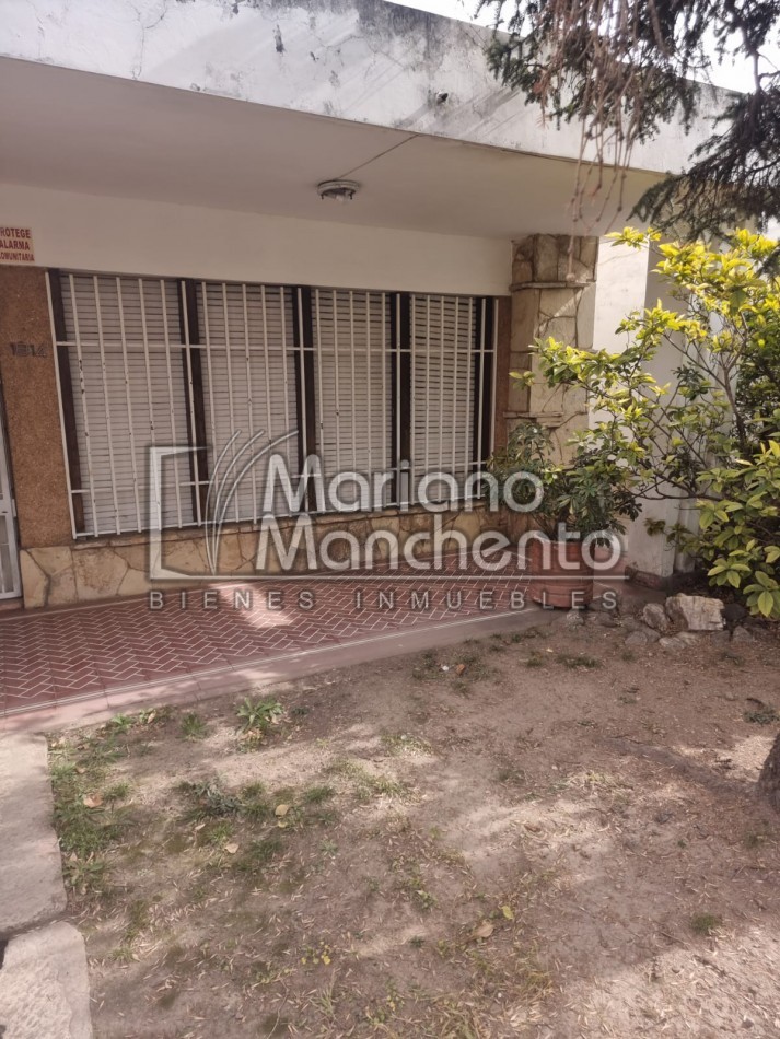 BARRIO LOS NARANJOS, CASA PARA LA VENTA 