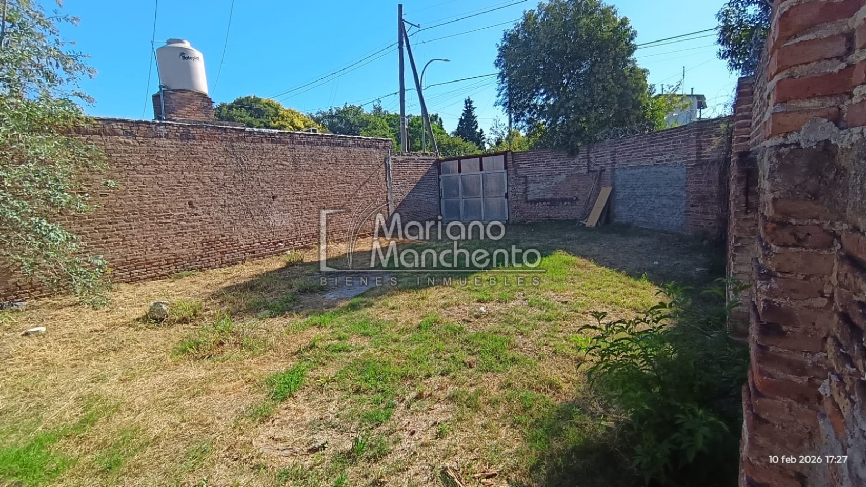 Oportunidad en Barrio Villa Adela, Casa comoda y funcional en alquiler