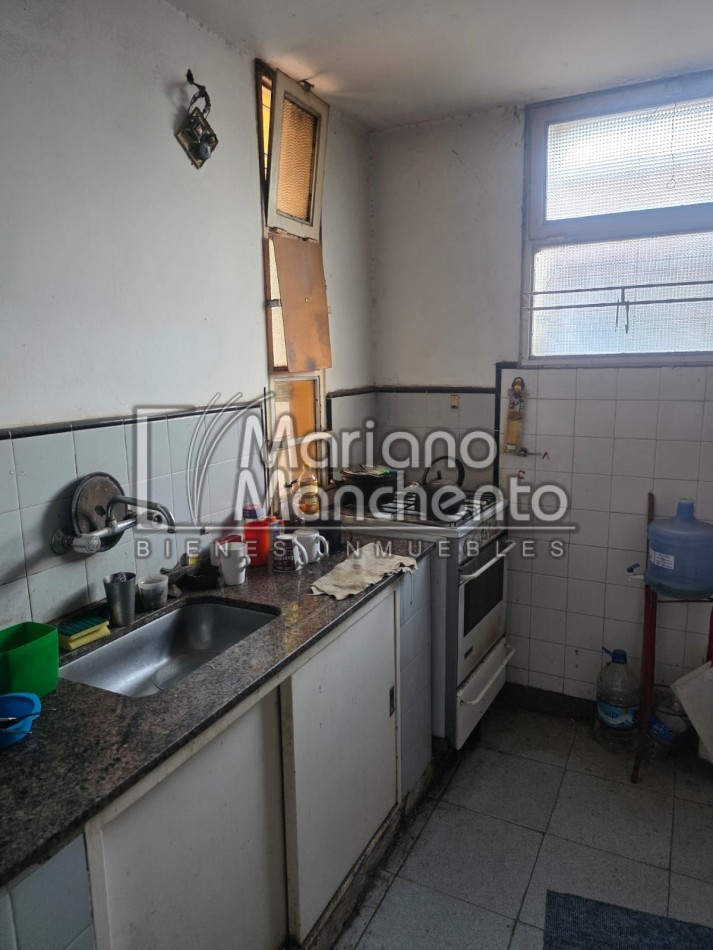 BARRIO SAN RAFAEL, SE VENDE CASA CON LOCAL COMERCIAL