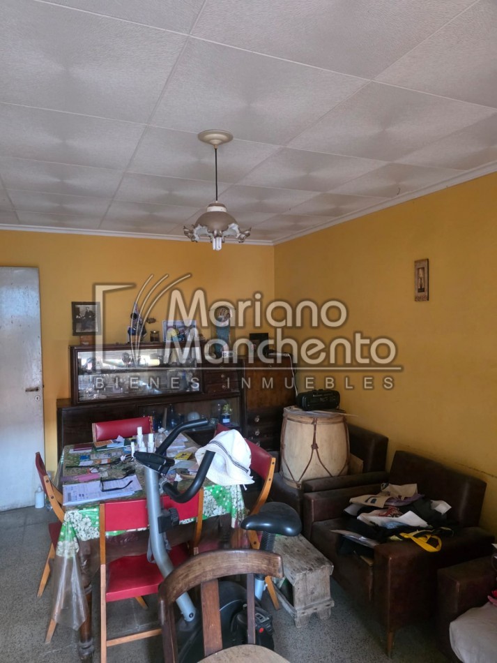 BARRIO SAN RAFAEL, SE VENDE CASA CON LOCAL COMERCIAL