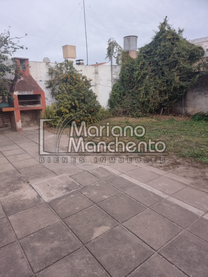 BARRIO LOS NARANJOS, CASA PARA LA VENTA 