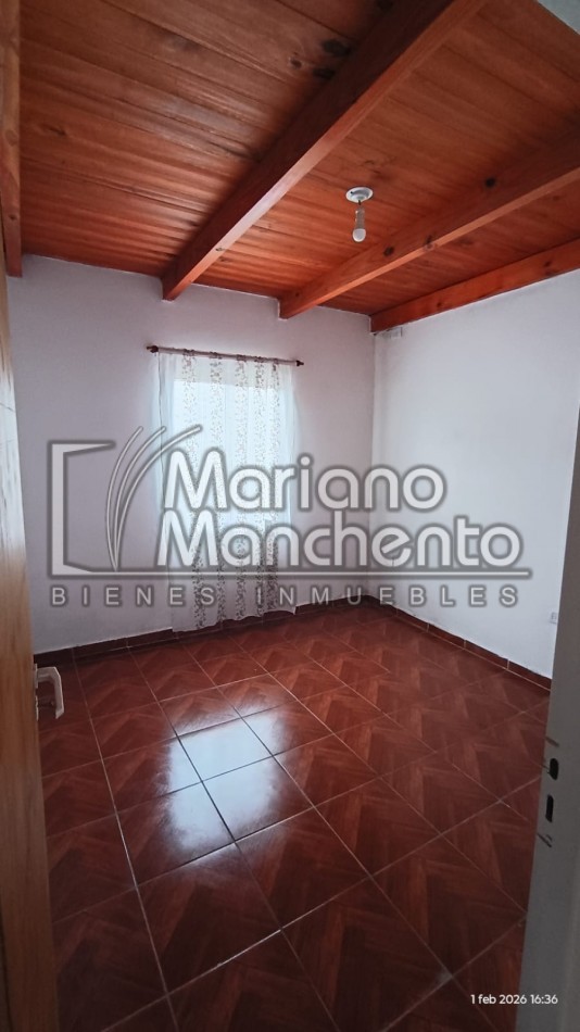 Oportunidad en Barrio Villa Adela, Casa comoda y funcional en alquiler