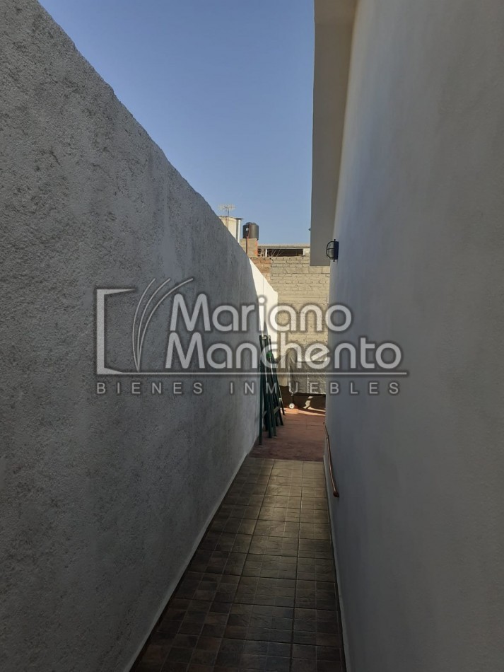 BARRIO SAN ROQUE SE VENDE CASA CON DEPARTAMENTO, IDEAL PARA VIVIENDA Y RENTA