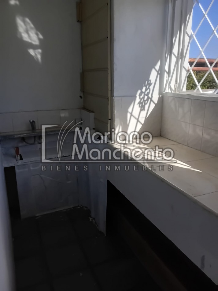 BARRIO LOS PLATANOS, DEPARTAMENTO EN PLANTA ALTA PARA ALQUILAR