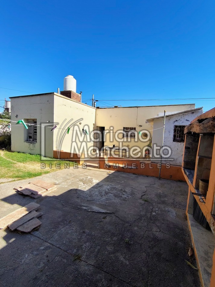 BARRIO SAN RAFAEL, SE VENDE AMPLIA PROPIEDAD, EXCELENTE ENTORNO