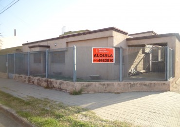 Barrio Rosedal, se alquila propiedad esquina, excelente entorno. PROXIMAMENTE "MARZO"