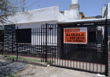 Bo San Rafael, departamento EXTERNO CON COCHERA TECHADA.- 