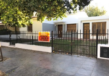 Los naranjos, Hermosa zona, sobre calle principal del barrio.-  APTA CREDITO BANCOR! 