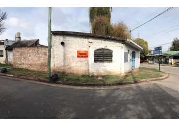 Casa en Venta con Local Comercial, barrio rosedal anexo - Excelente Ubicacion, ESQUINA.- 