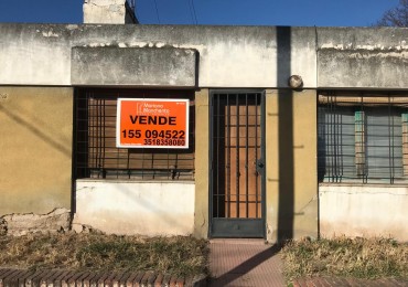 Barrio San Rafael | Oportunidad, Casa Esquina a Reciclar en Venta.- 