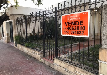 Los Naranjos a una cuadra de ruta 20, excelente propiedad.-