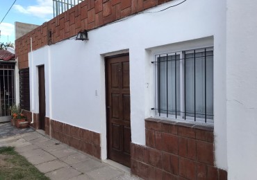 B° ROSEDAL, DEPARTAMENTO INTERNO, MUY LINDA ZONA.- 