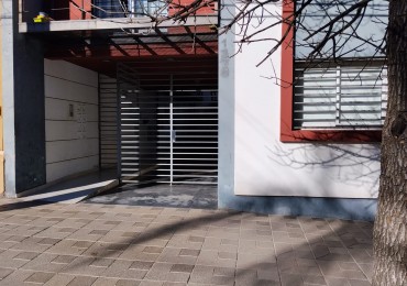 Cofico, impecable departamento planta baja, muy linda zona.- 