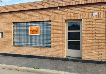 BARRIO VILLA ADELA, SE ALQUILA IMPECABLE LOCAL COMERCIAL