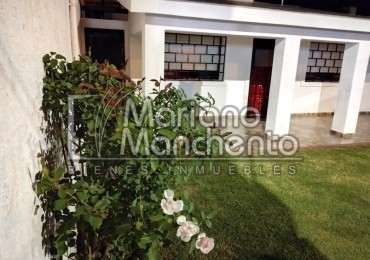 BARRIO SAN ROQUE SE VENDE CASA CON DEPARTAMENTO, IDEAL PARA VIVIENDA Y RENTA