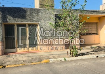 BARRIO SAN RAFAEL, SE VENDE CASA CON LOCAL COMERCIAL